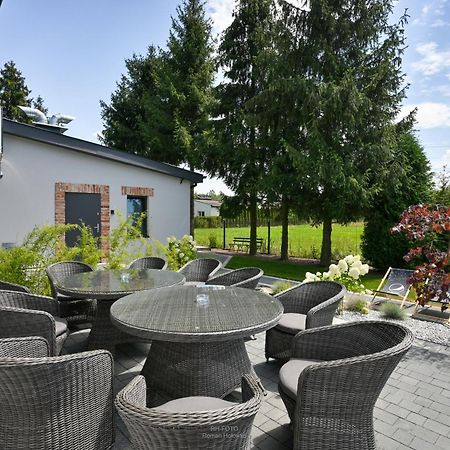 Aparthotel Mamma Mia - オシフィエンチム エクステリア 写真