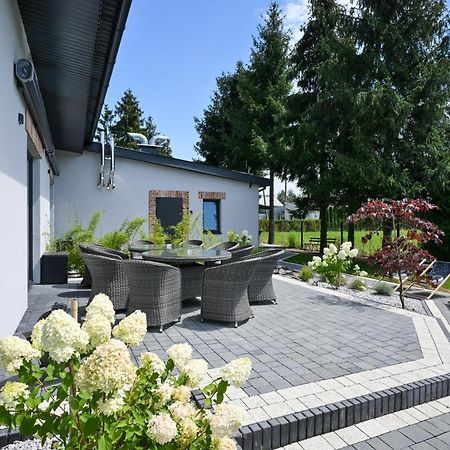 Aparthotel Mamma Mia - オシフィエンチム エクステリア 写真